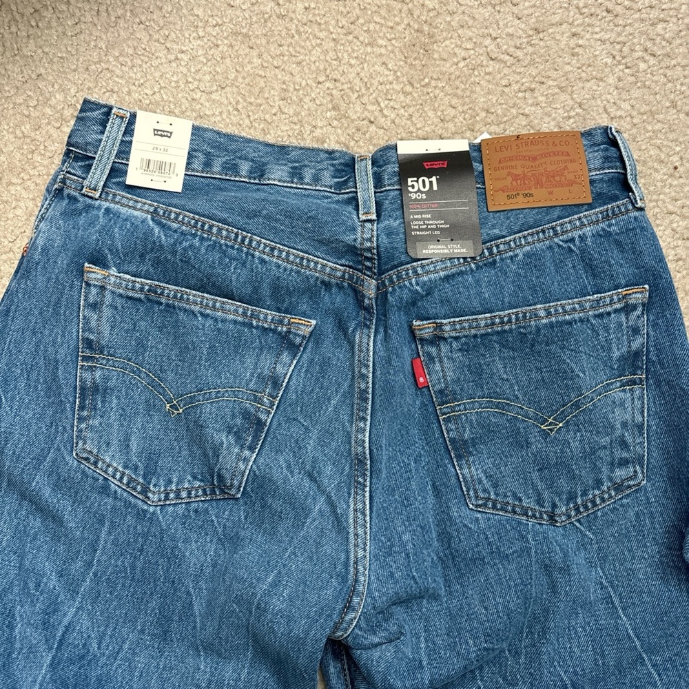 Levi’s 501 90’s mid rise jeans